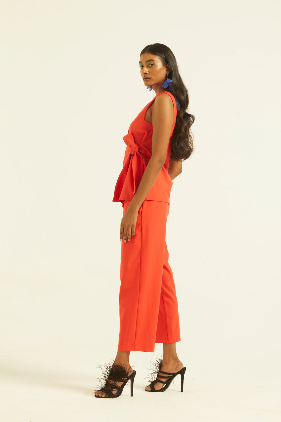 SLEEVELESS CORAL SIDE TIE SET